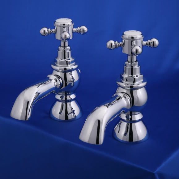 TT2 - Pair Of Cross Head Style Traditional Bath Taps - Taps - Bath